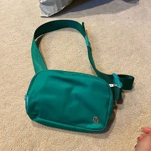 Lululemon Belt Bag - Emerald Ice